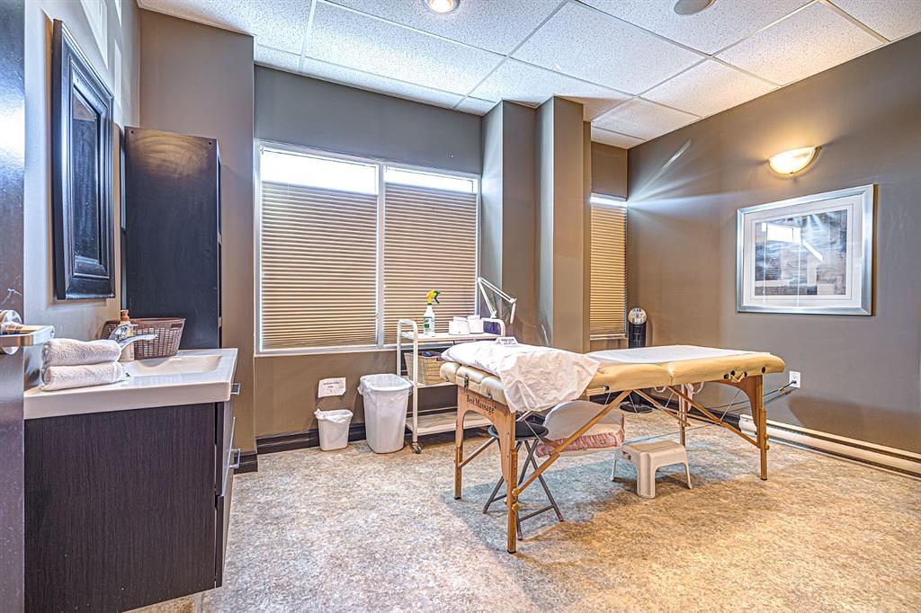2602 50 Avenue, Lloydminster, AB