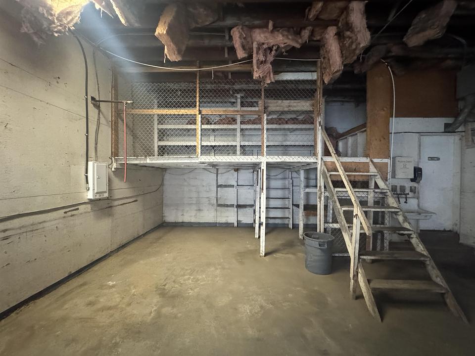 12205 Industrial, Surrey, BC