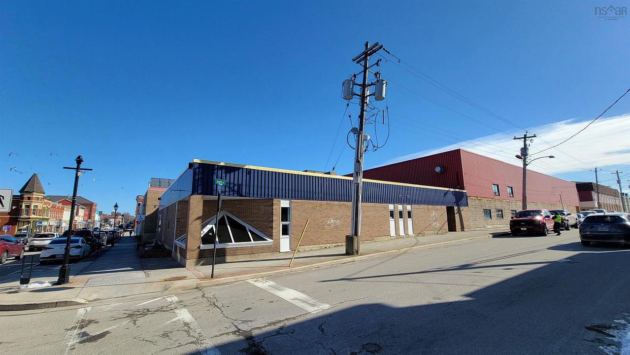 275 Main Street, Yarmouth, NS