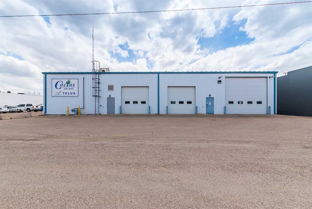 662 16 Street Southwest, Medicine Hat, AB