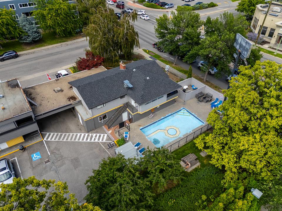 1891 Parkinson Way, Kelowna, BC