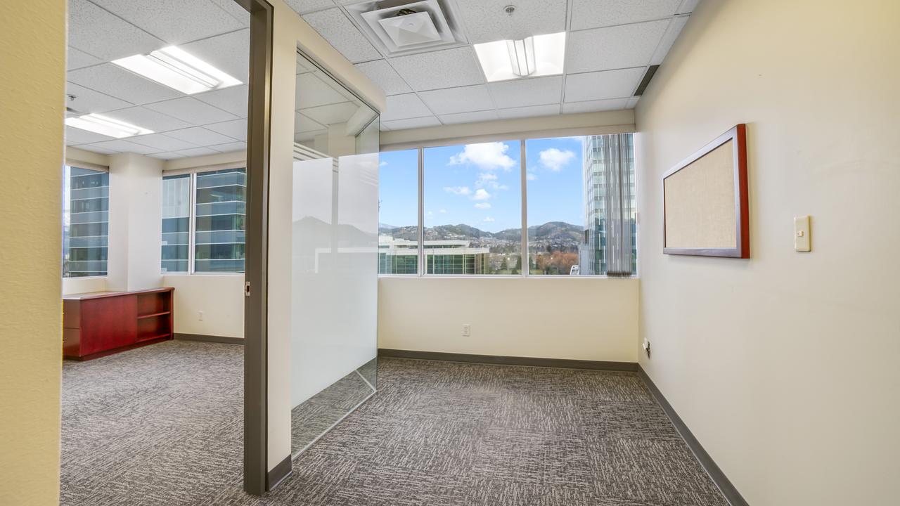 710 - 1708 Dolphin Avenue, Kelowna, BC