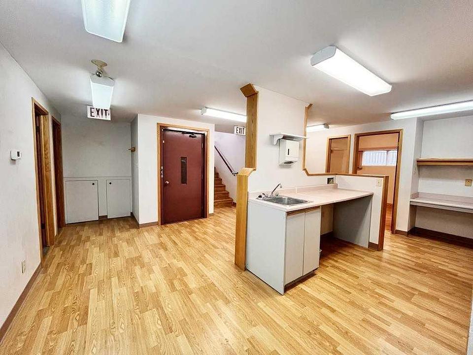 4131 Bow Trail Southwest, Calgary, AB