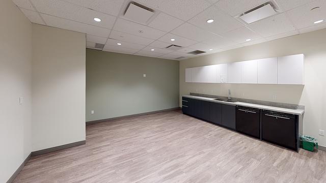 111 Peter Street, Toronto, ON