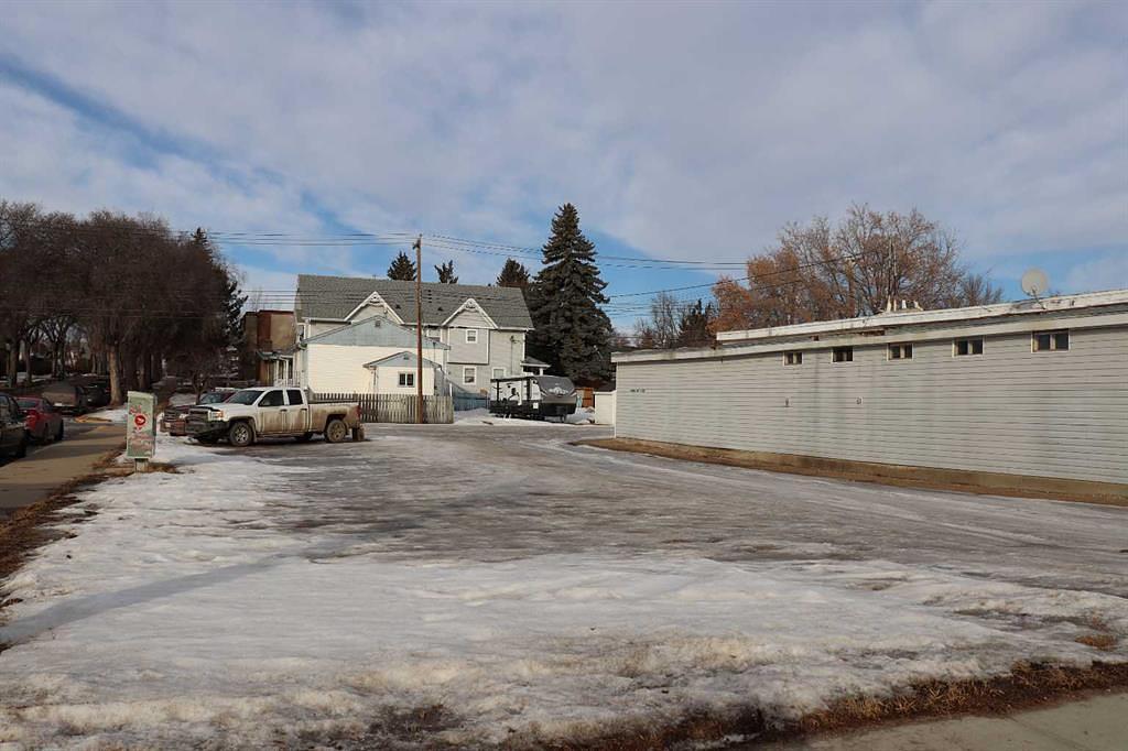 5302 50 Street, Ponoka, AB