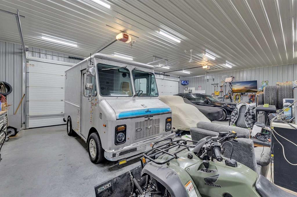 2023 20 Avenue, Bowden, AB