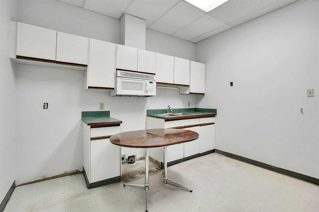 1350 11 Avenue Southwest, Calgary, AB