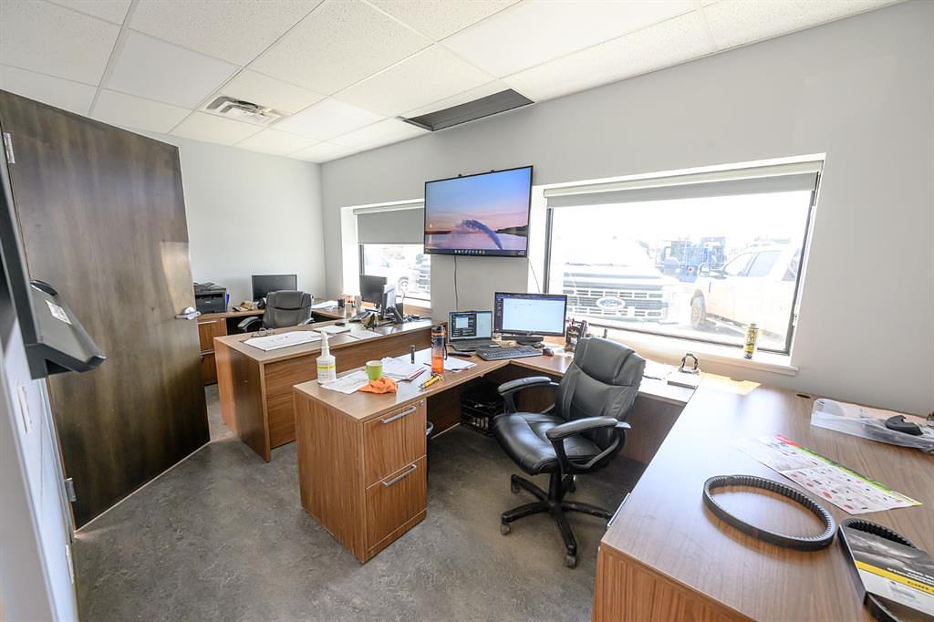 10211 97 Avenue, Clairmont, AB