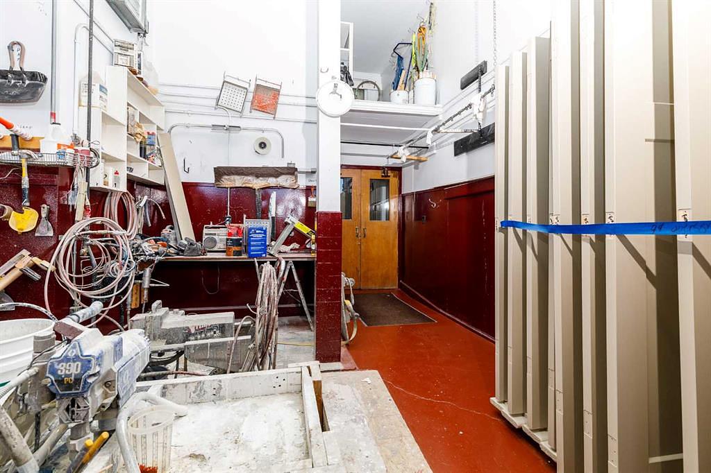 2460 36 Avenue, Springbrook, AB
