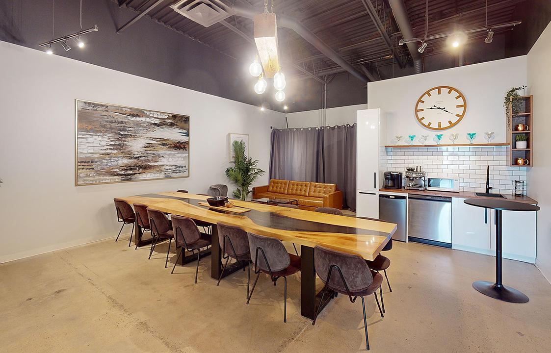 Lincoln Place - 756 Pembina Highway, Winnipeg, MB