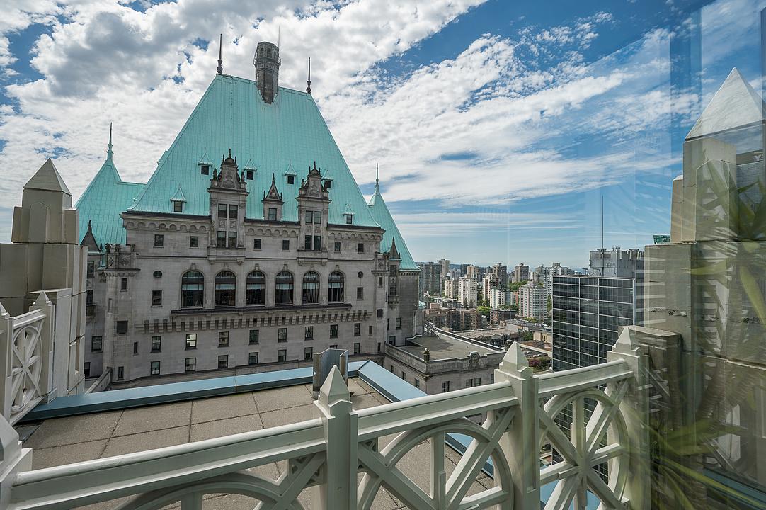 1918 - 925 West Georgia Street, Vancouver, BC