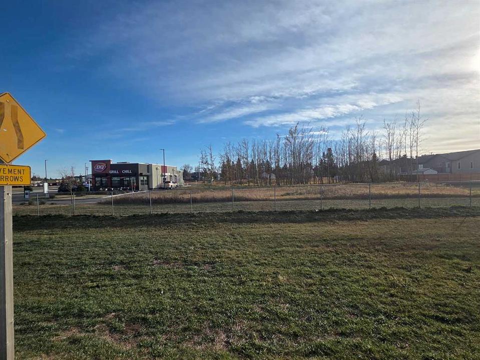 2412 20 Street, Didsbury, AB