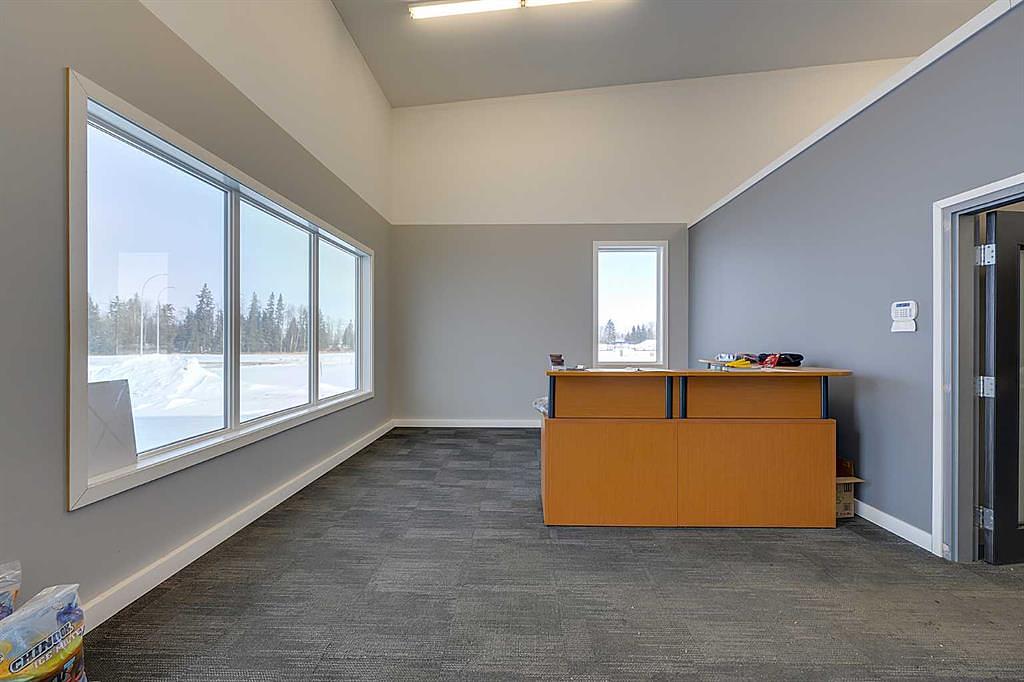 303a Larch Close, Red Deer, AB