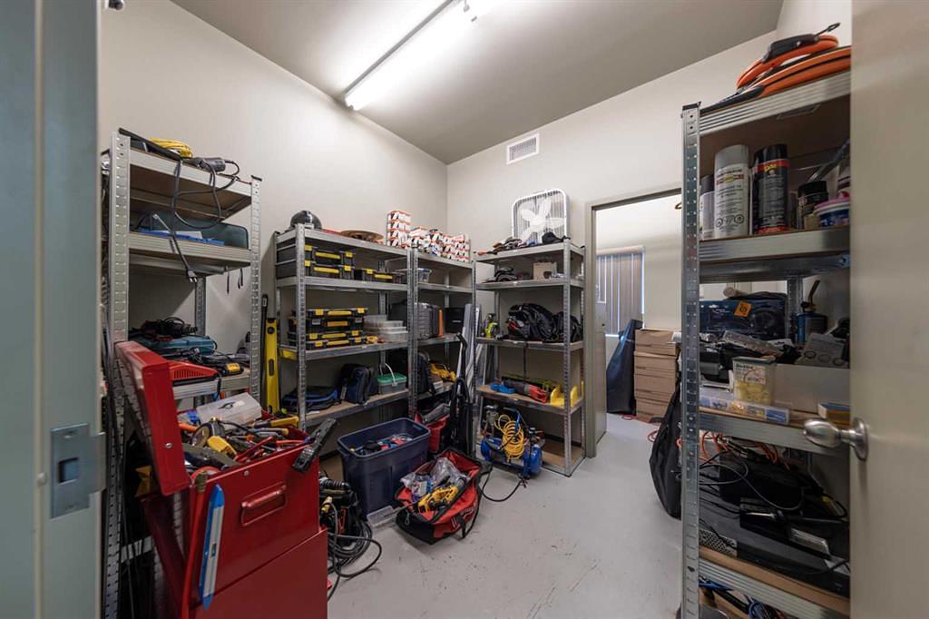 5912 50 Avenue, Lloydminster, AB