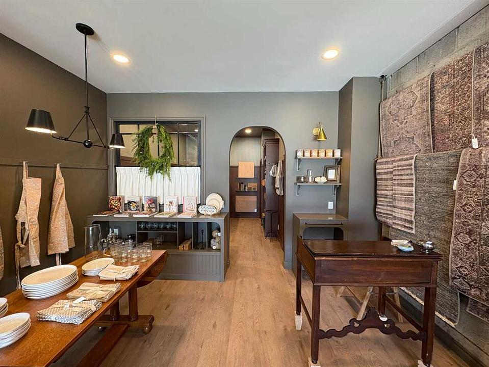 2021 19 Avenue, Didsbury, AB