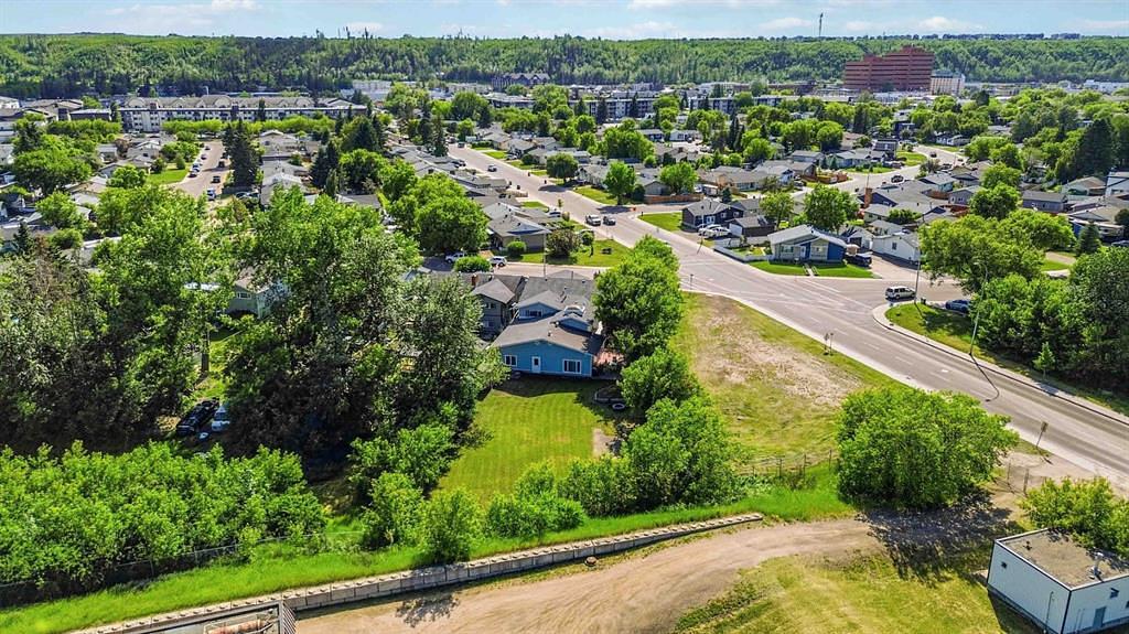 98 Hill Drive, Fort McMurray, AB