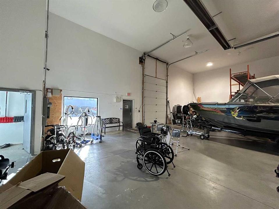3174 34 Street North, Lethbridge, AB
