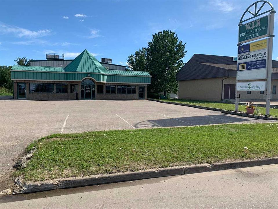 102 - 105 6 Avenue Southeast, Slave Lake, AB