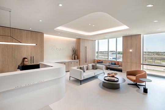 16766 Route Transcanadienne, Kirkland, QC
