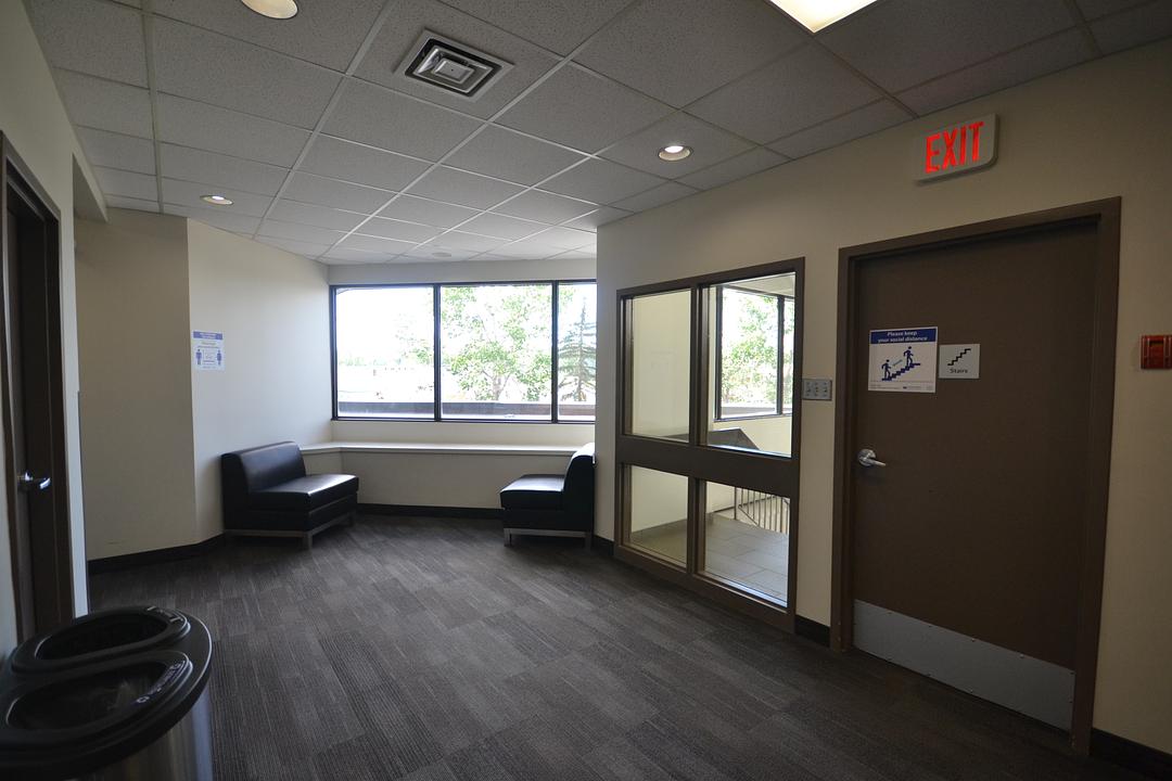 260 - 1620 29 St NW, Calgary, AB