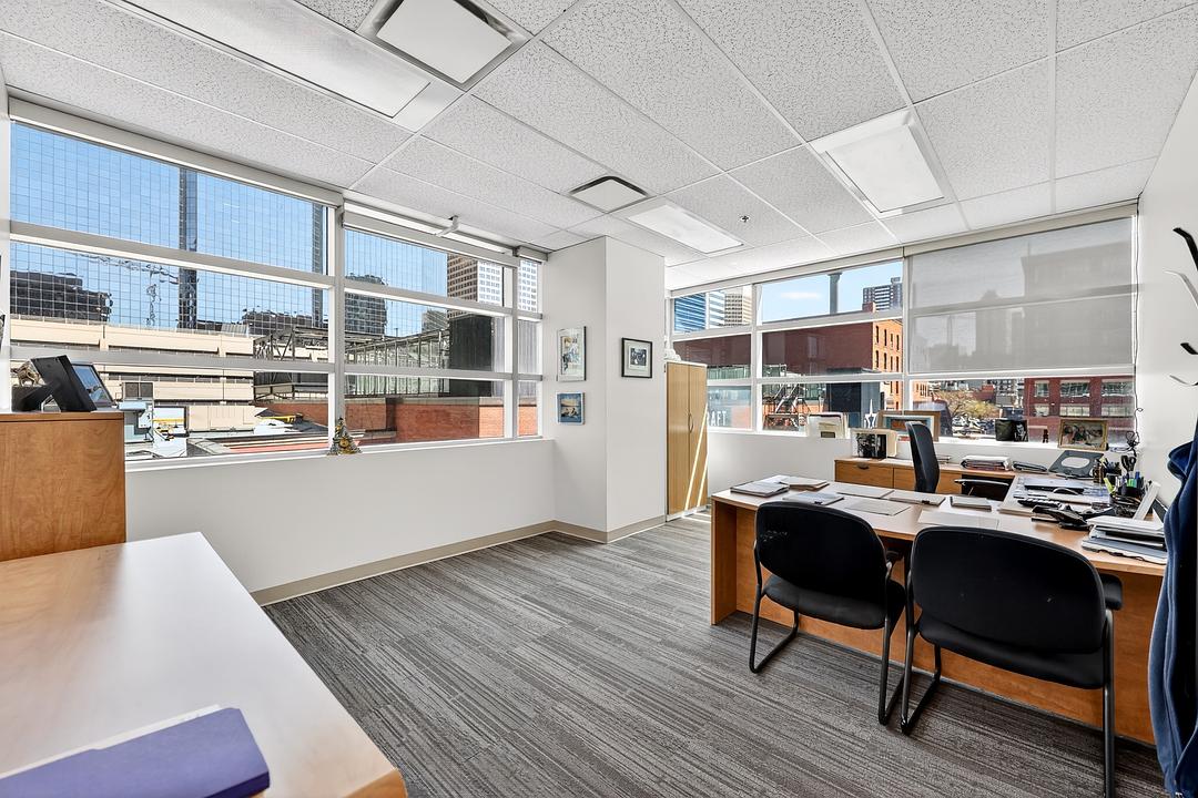396 11 Avenue Southwest, Calgary, AB