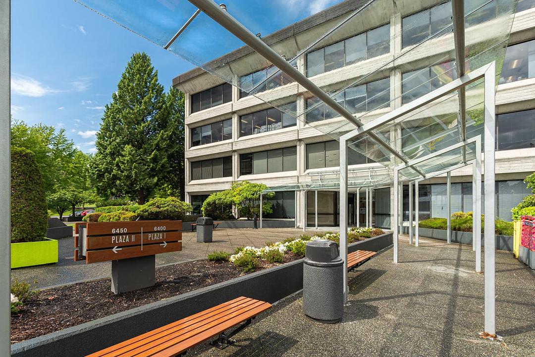 492 - 6400 Roberts St, Burnaby, BC