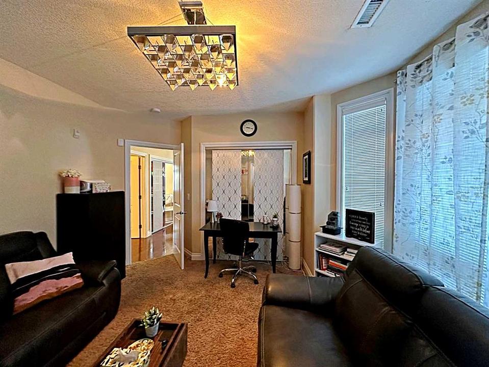 102 - 10110 Fraser Avenue, Fort McMurray, AB