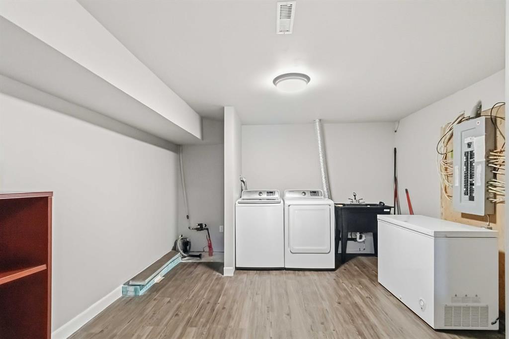 98 Hill Drive, Fort McMurray, AB