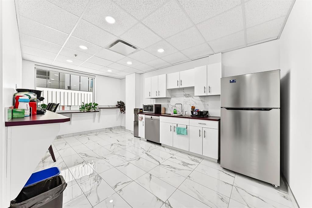 910 - 634 6 Avenue Southwest, Calgary, AB