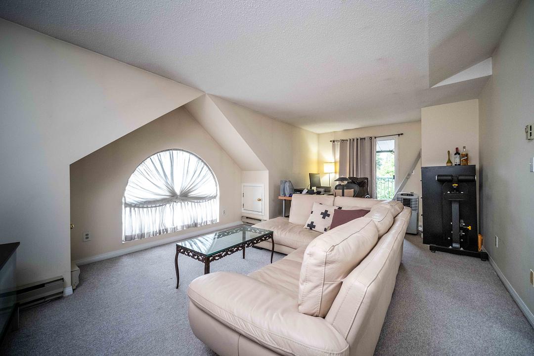 12048 216 Street, Maple Ridge, BC