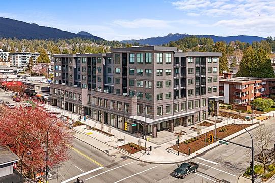 1740 Lonsdale Avenue, North Vancouver, BC
