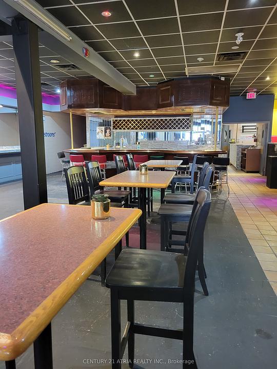 22 Dunlop Street West, Barrie, ON