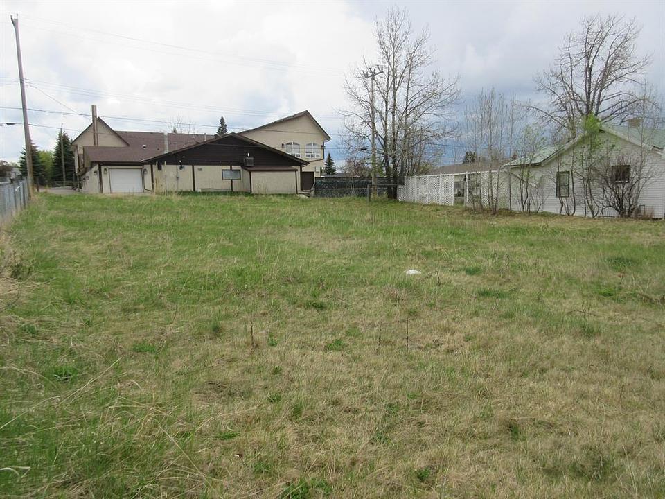 4807 4809 - 49 Street, Rocky Mountain House, AB