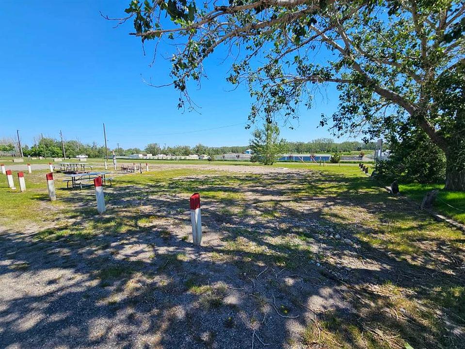 1902 20 Avenue, Nanton, AB