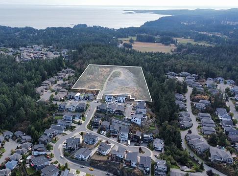 517 Latoria Road, Victoria, BC
