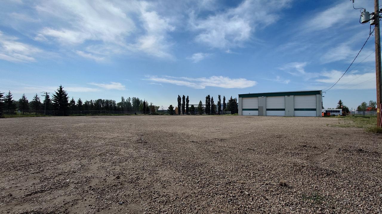 Highway Avenue, Blackfalds, AB