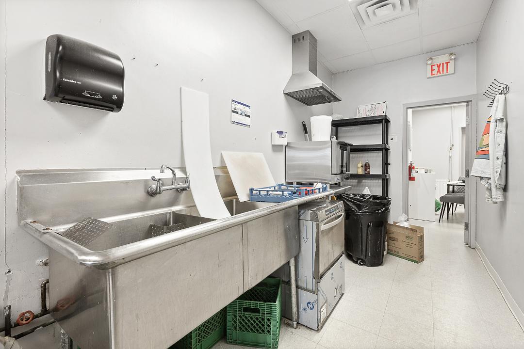 8 - 2039 Robertson Road, Ottawa, ON