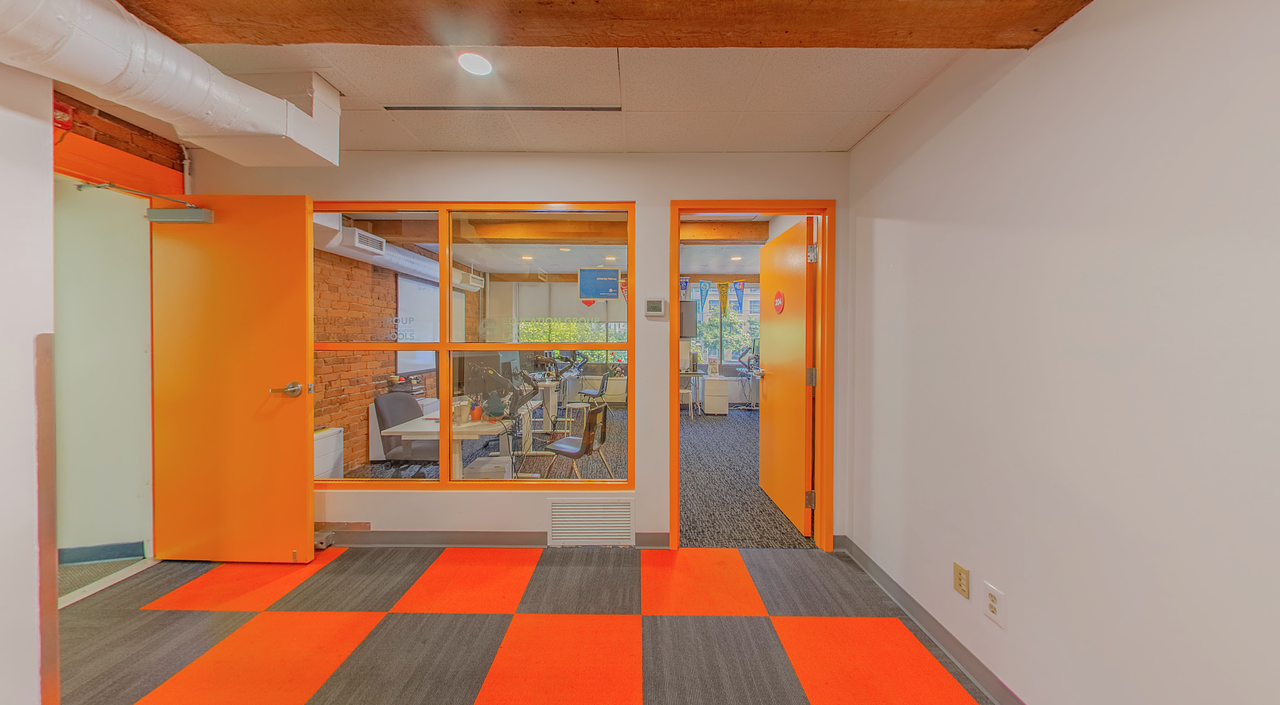 555 Richards St, Vancouver, BC