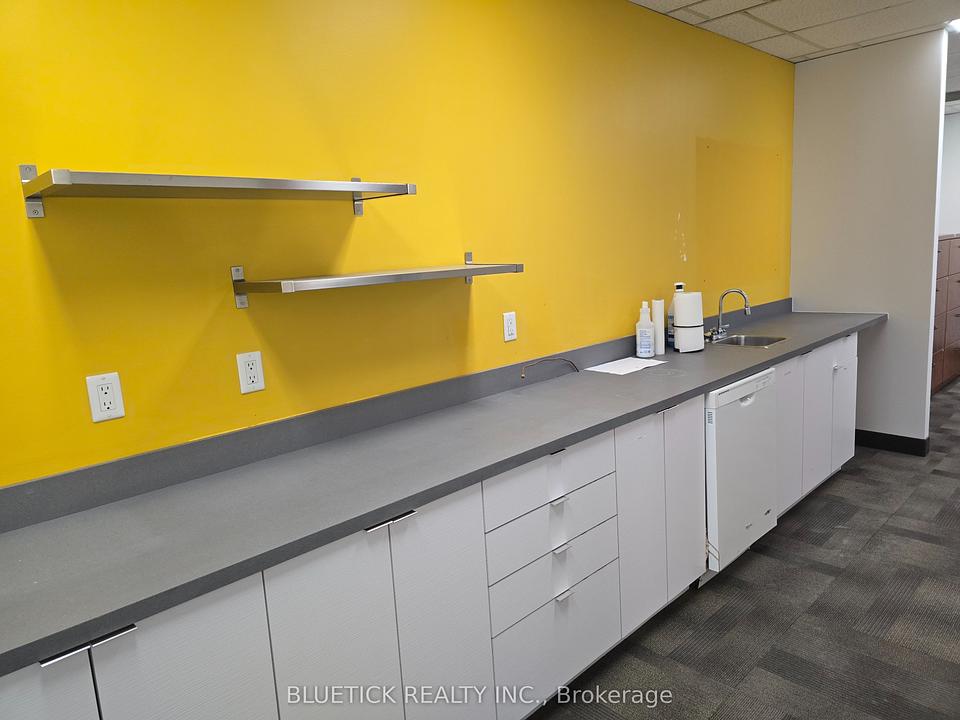 209 - 2233 Argentia Road, Mississauga, ON