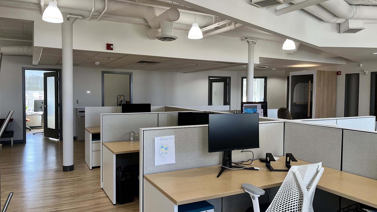 West Unit - 211 Bannatyne Ave, Winnipeg, MB