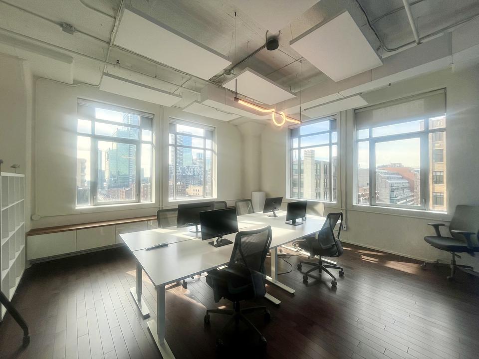 800 - 119 Spadina Avenue, Toronto, ON