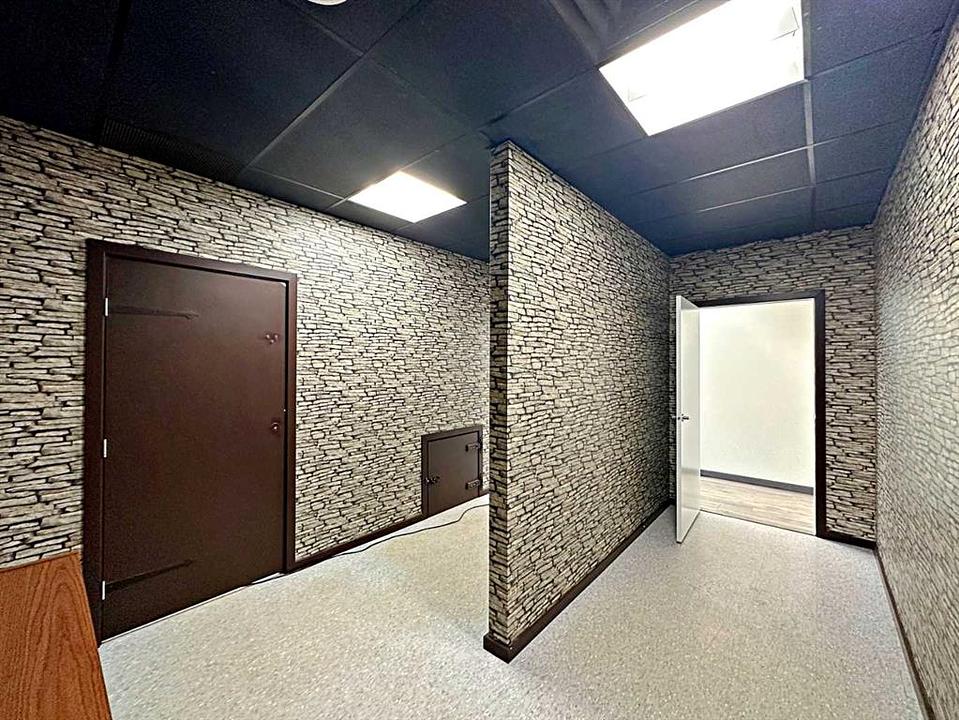 101 - 9906a Franklin Avenue, Fort McMurray, AB