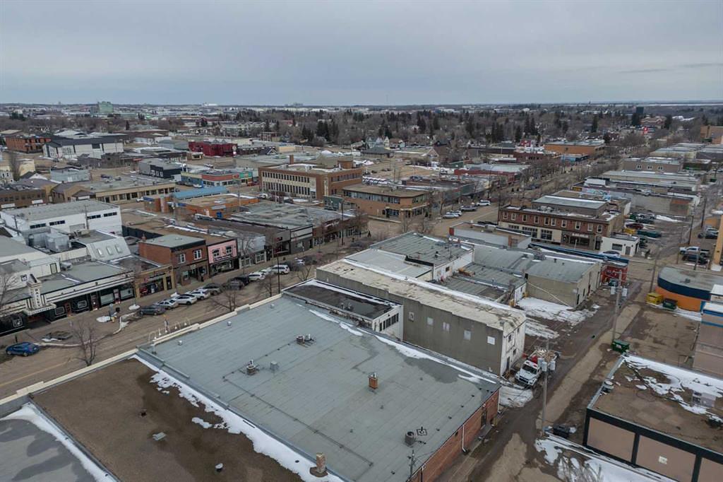 5030 50 Street, Camrose, AB