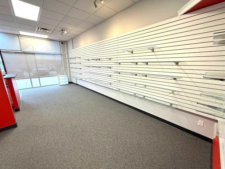 A105 - 5212 48 Street, Red Deer, AB