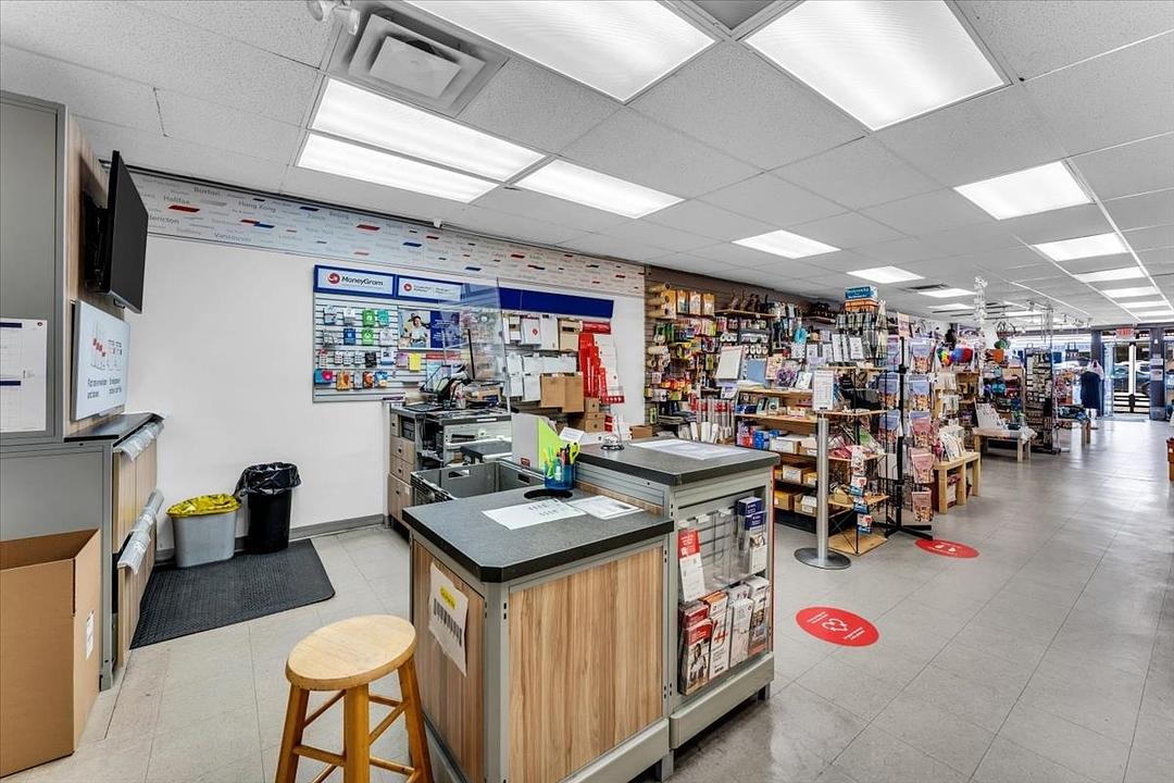 1520 Lonsdale Avenue, North Vancouver, BC