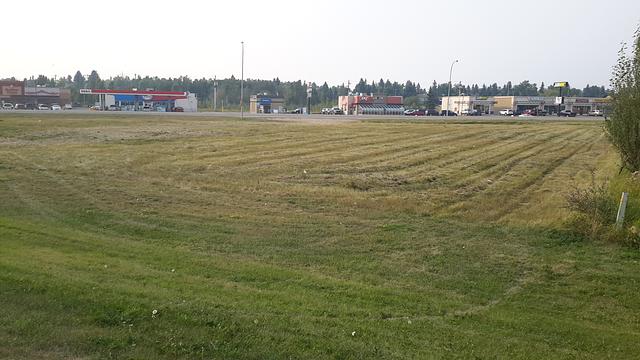 4801 HWY 2A/5802-48 Ave, Ponoka, AB