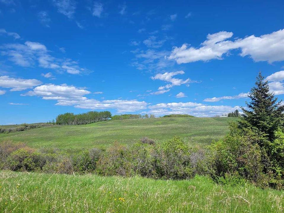 272065 Lochend Road, Rocky View County, AB
