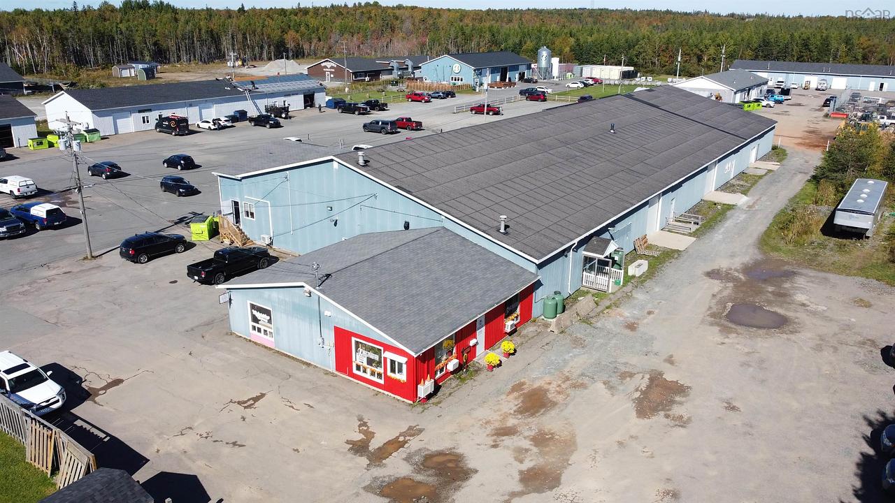 2600sf - 340 Keltic Drive, Sydney, NS