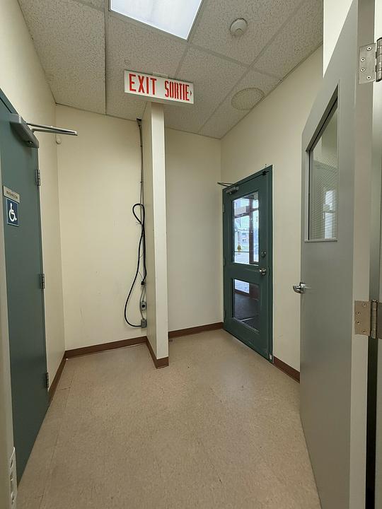 Unit 20 B - 5303 Canotek Road, Ottawa, ON