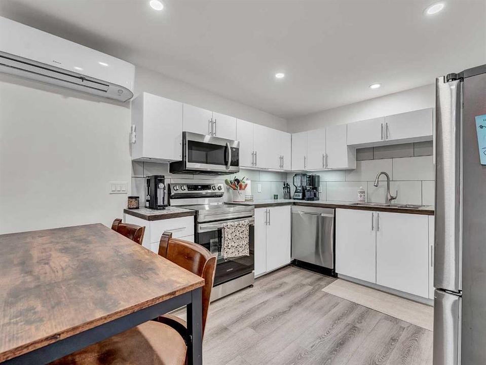 133 South Railway Avenue, Irvine, AB